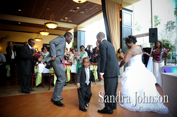 Best 310 Lakeside wedding photographer - Sandra Johnson (SJFoto.com)